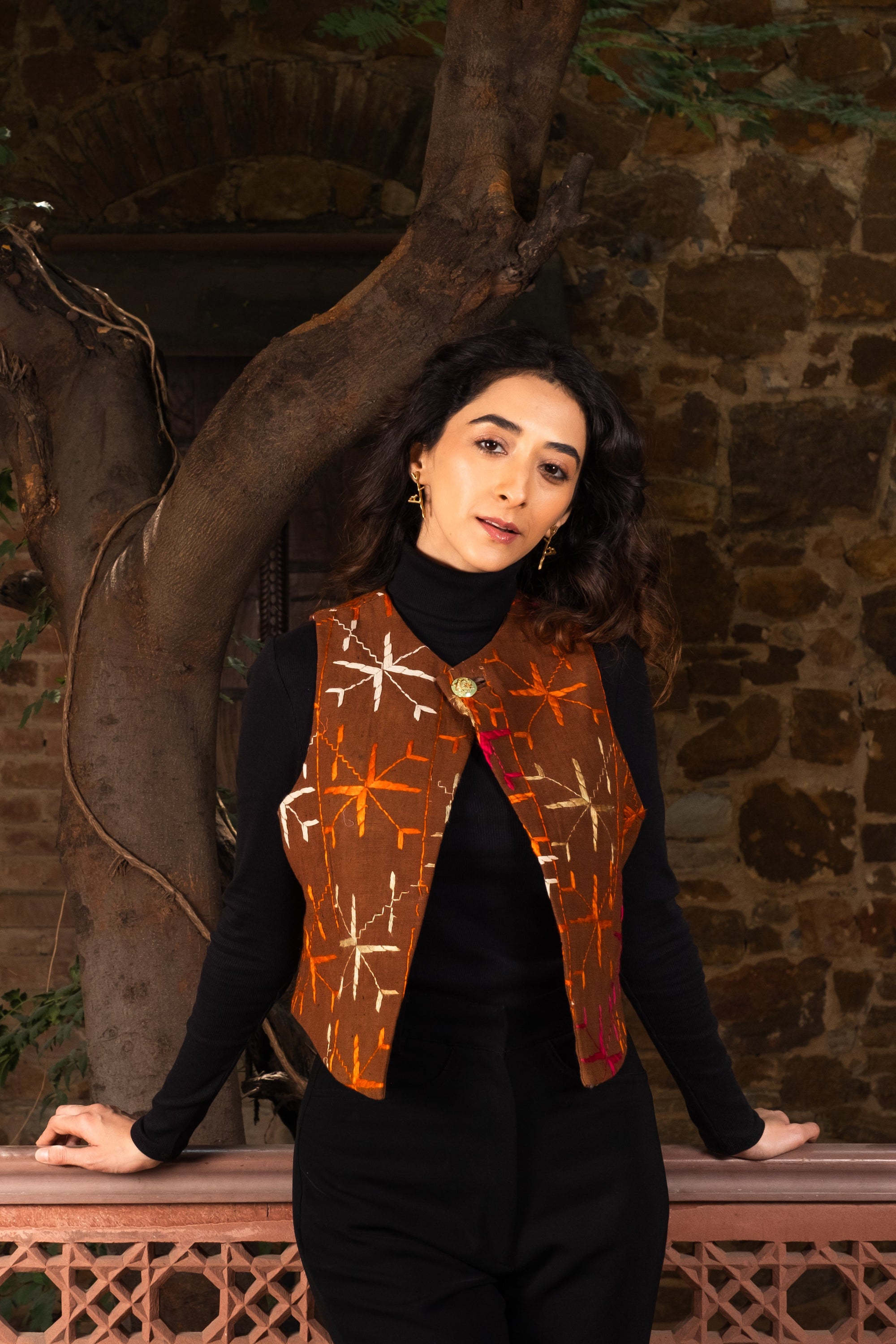 Chidiyaa Phulkari Sleeveless Jacket