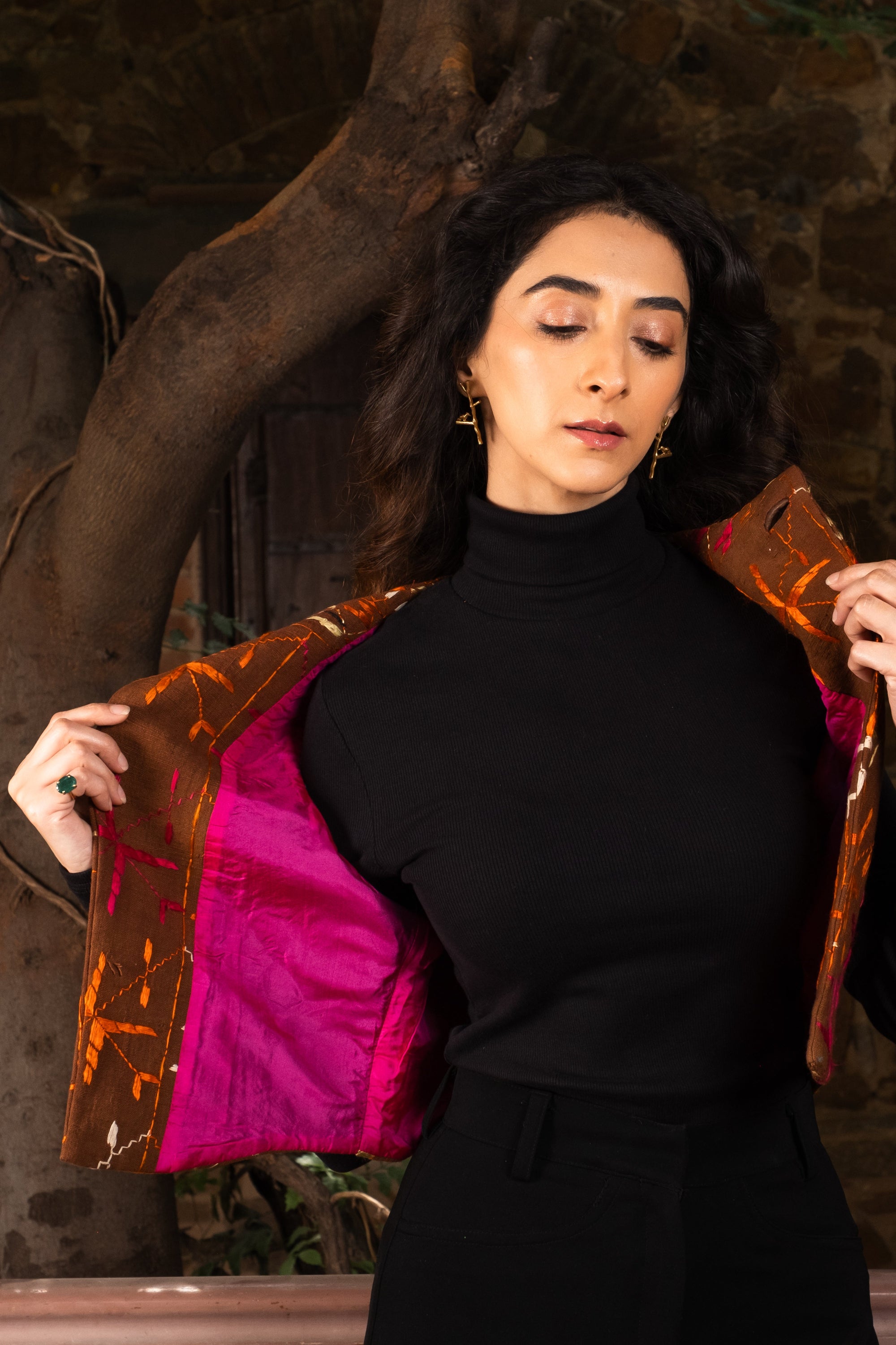 Chidiyaa Phulkari Sleeveless Jacket