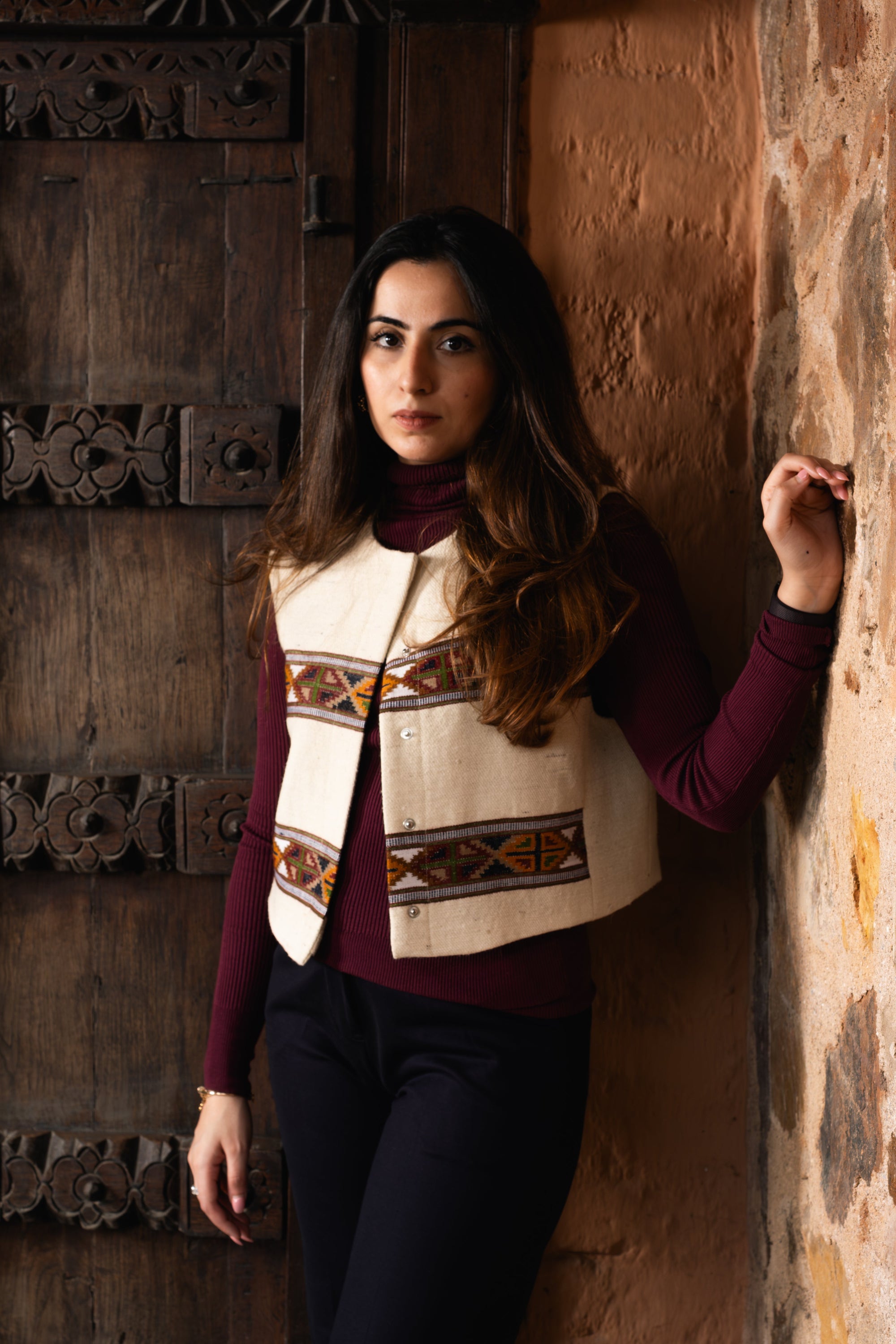 Monal Sleeveless Jacket ~ Cream