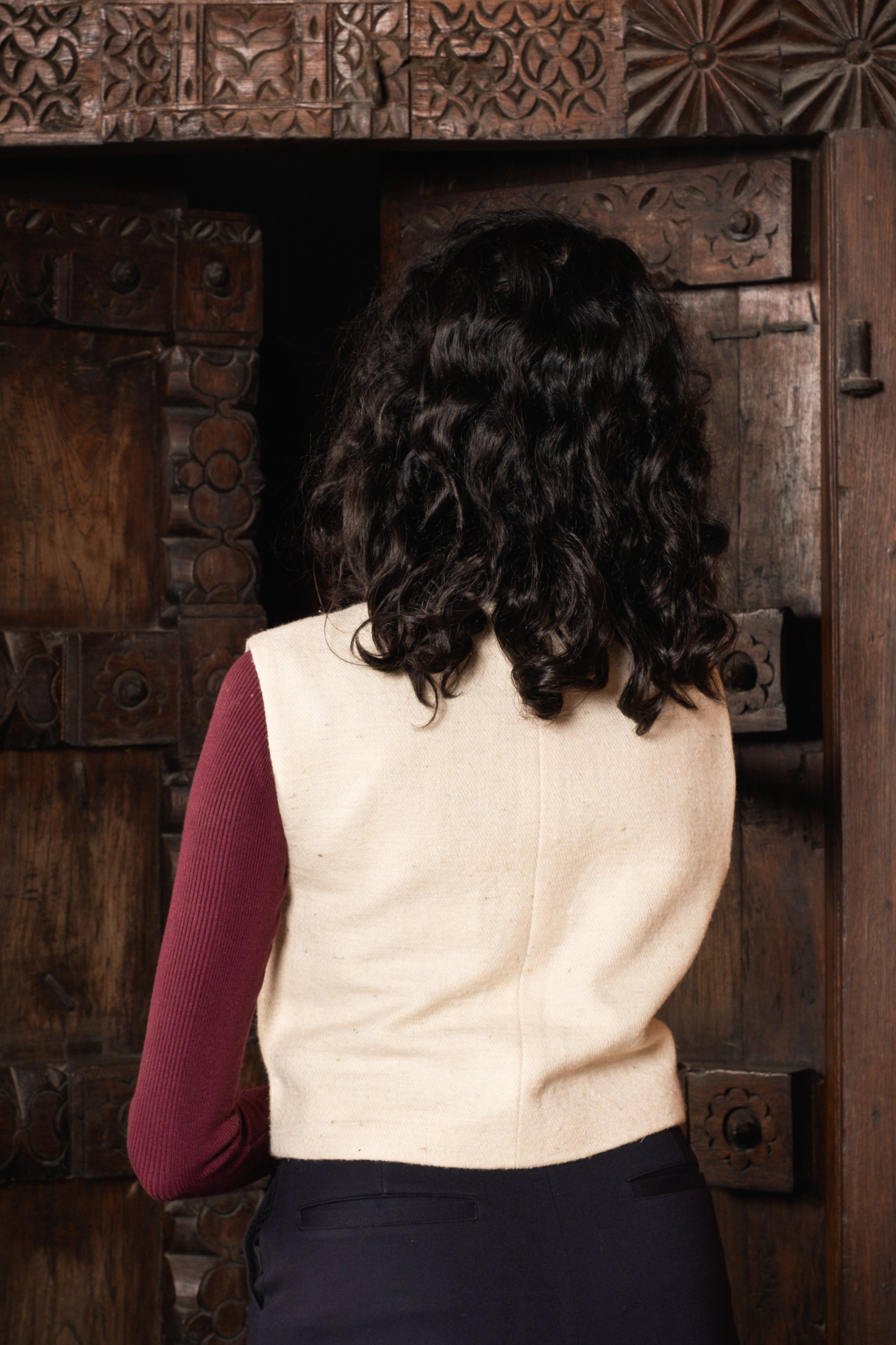 Monal Sleeveless Jacket ~ Cream