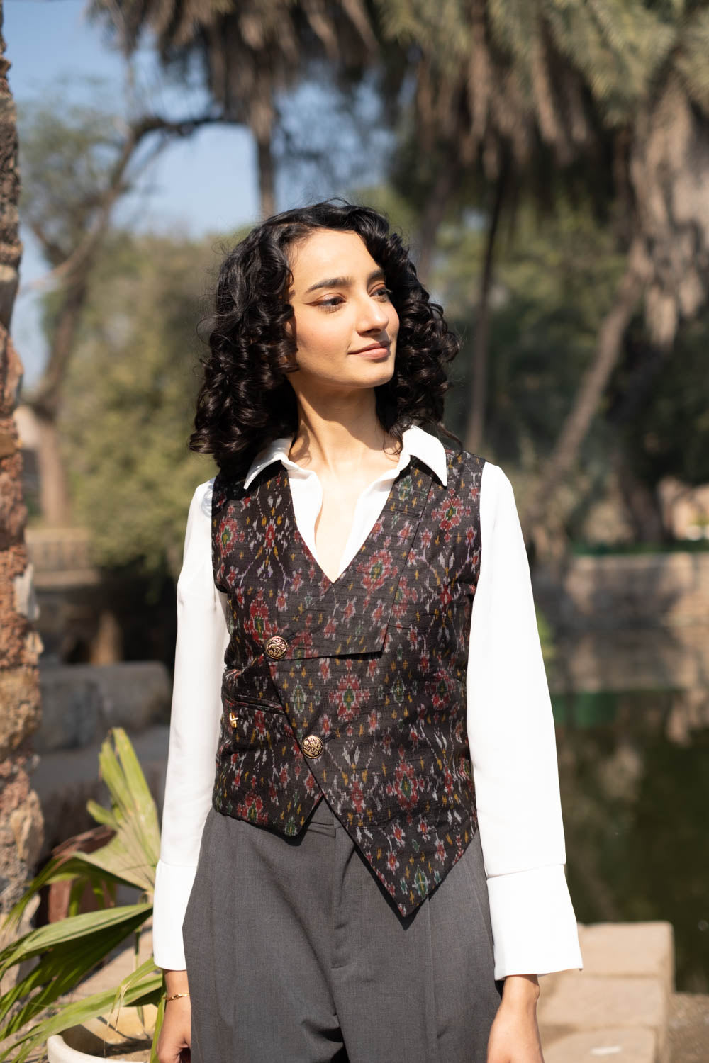 Munia Silk Ikat Waistcoat~Black