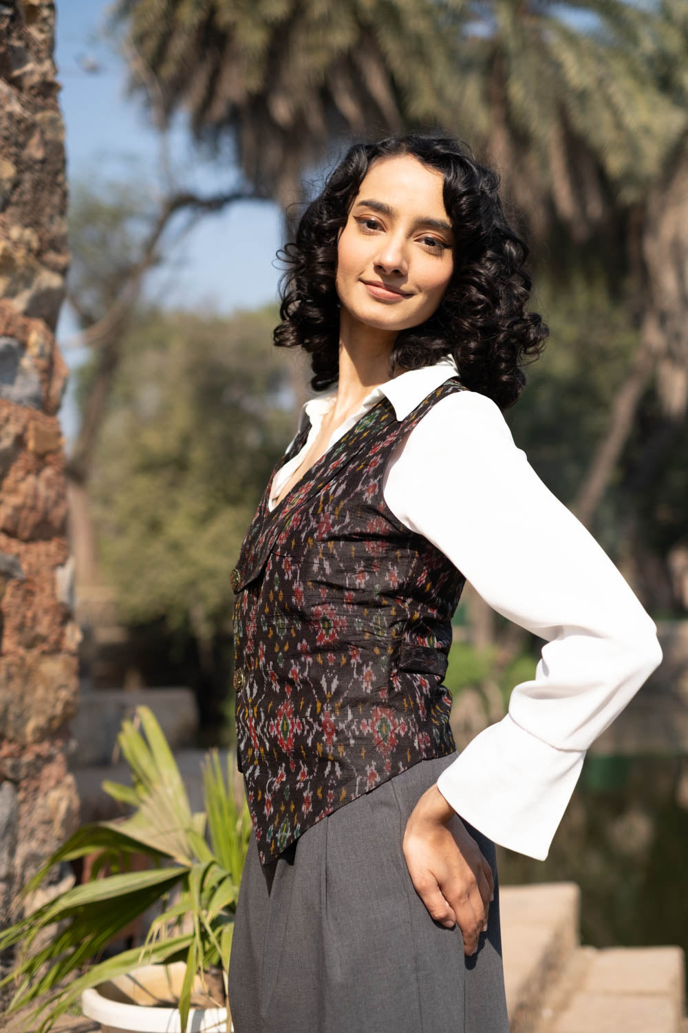 Munia Silk Ikat Waistcoat~Black