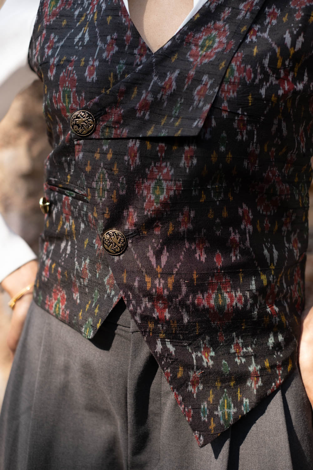 Munia Silk Ikat Waistcoat~Black