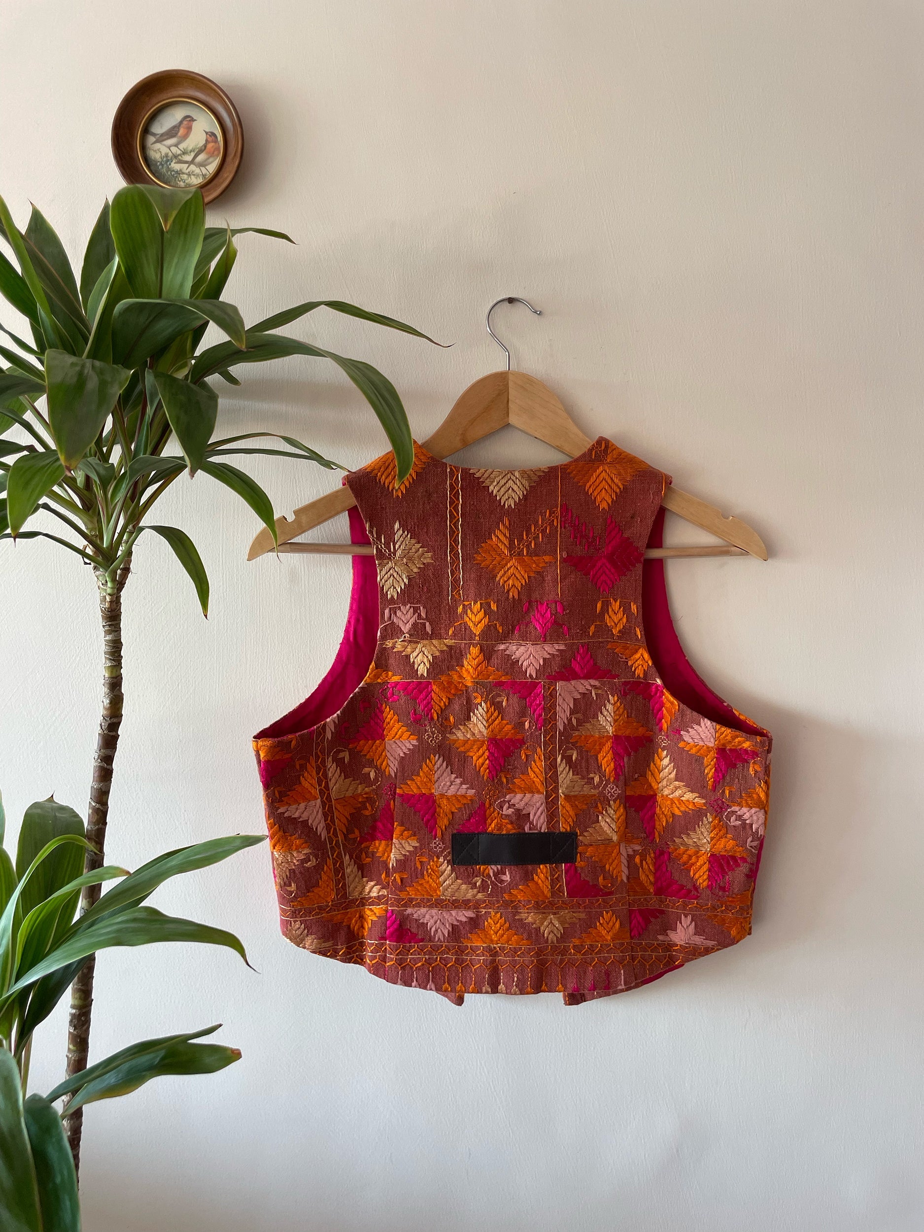 Chidiyaa Phulkari Sleeveless Jacket ~ US4