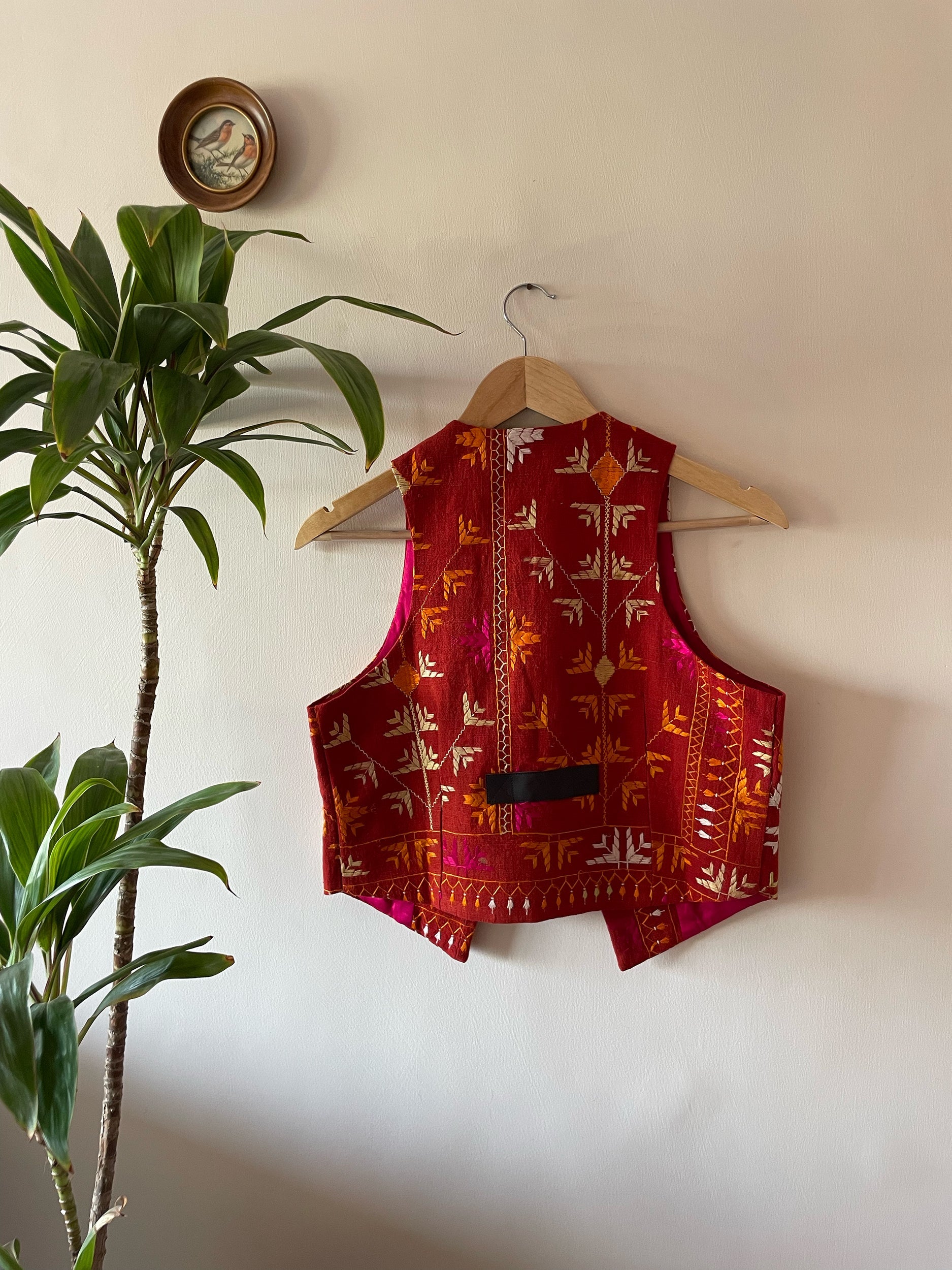 Chidiyaa Phulkari Sleeveless Jacket ~ US4