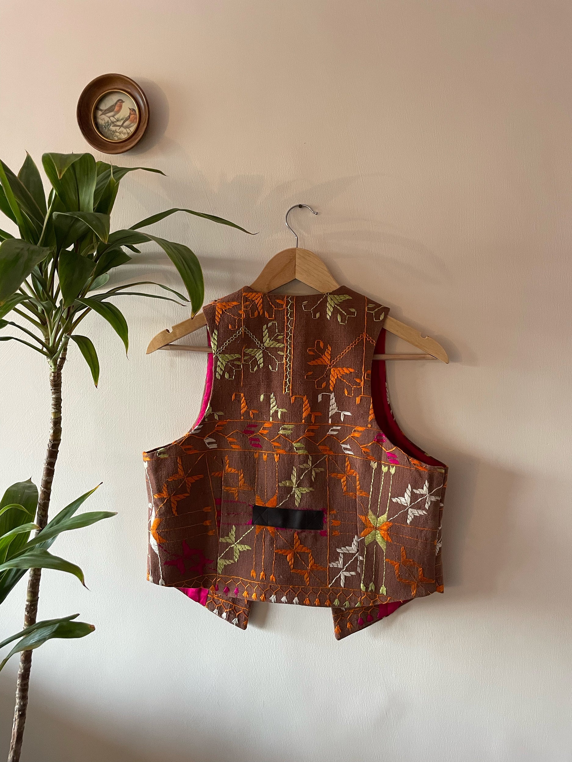 Chidiyaa Phulkari Sleeveless Jacket ~ US6