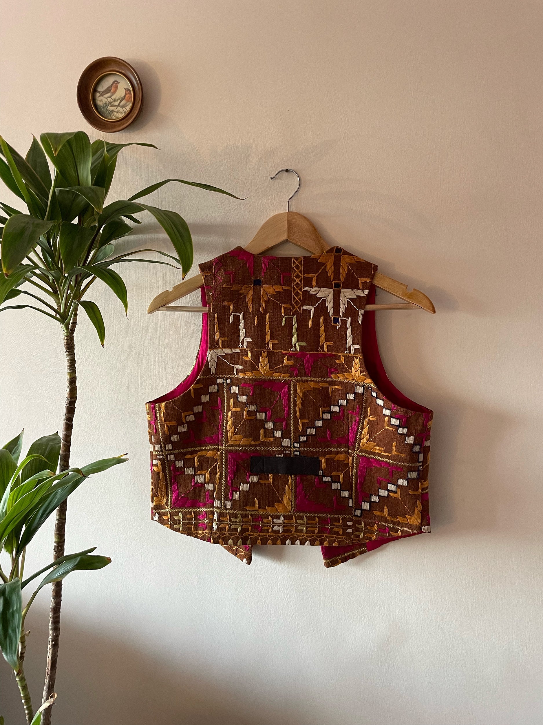 Chidiyaa Phulkari Sleeveless Jacket ~ US6