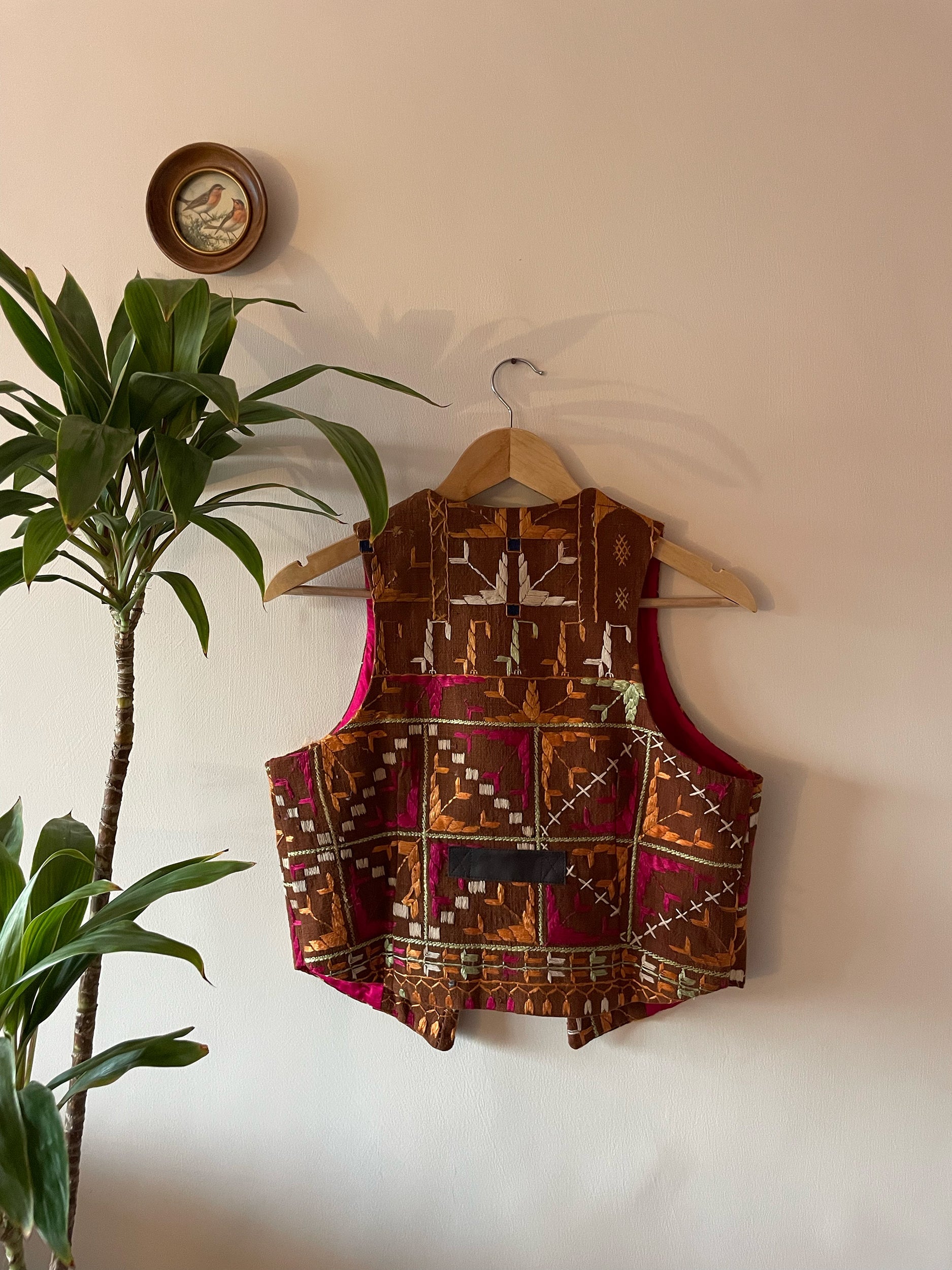 Chidiyaa Phulkari Sleeveless Jacket ~ US6