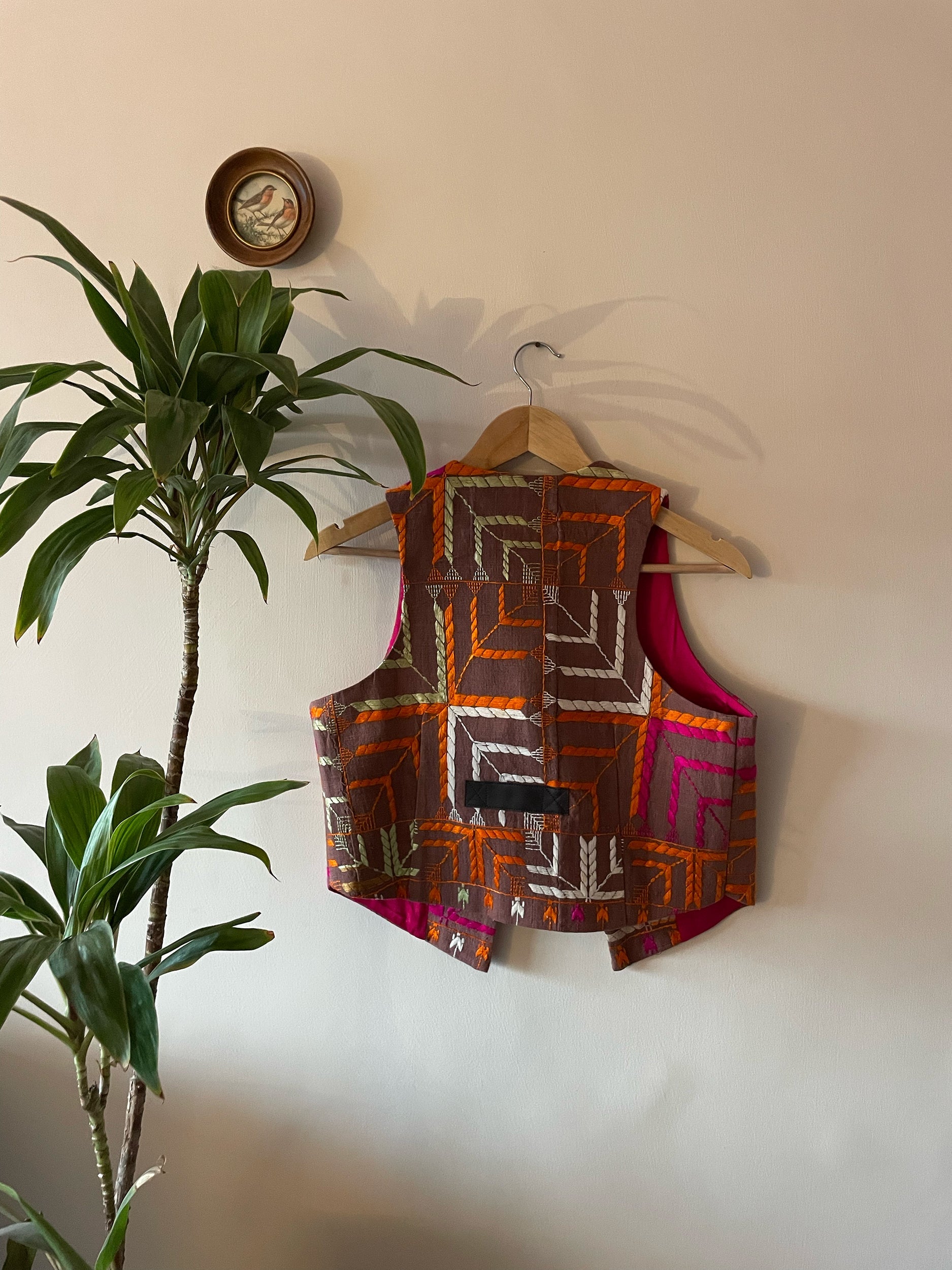 Chidiyaa Phulkari Sleeveless Jacket ~ US6