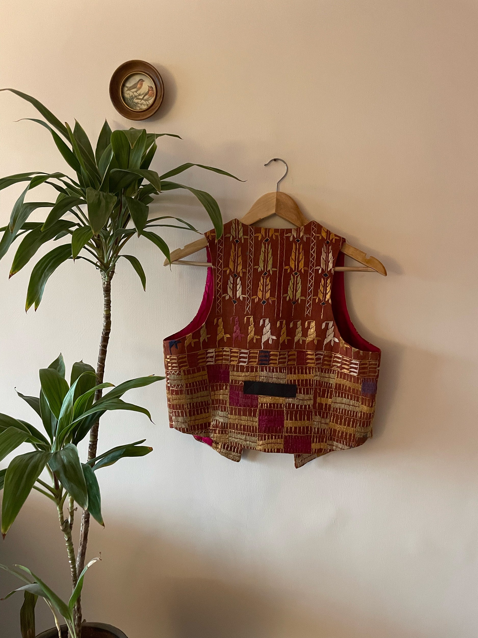 Chidiyaa Phulkari Sleeveless Jacket ~ US6