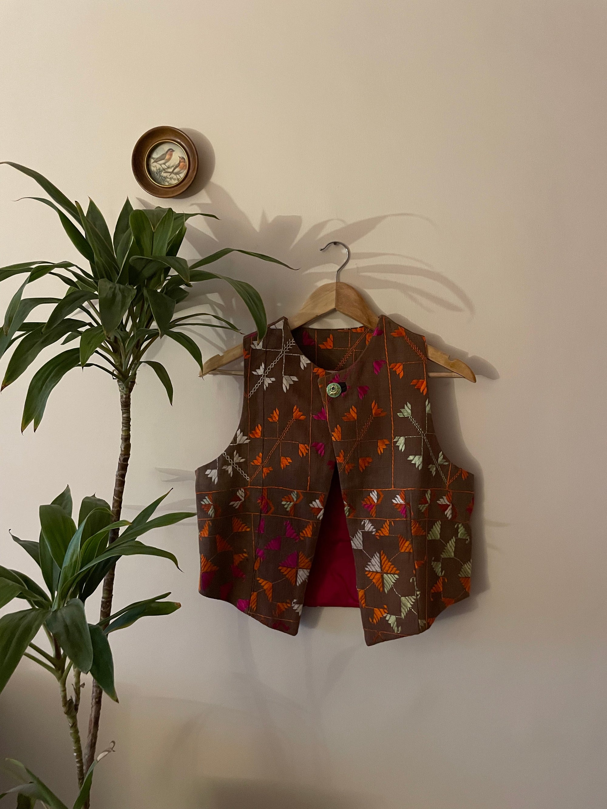 Chidiyaa Phulkari Sleeveless Jacket ~ US8