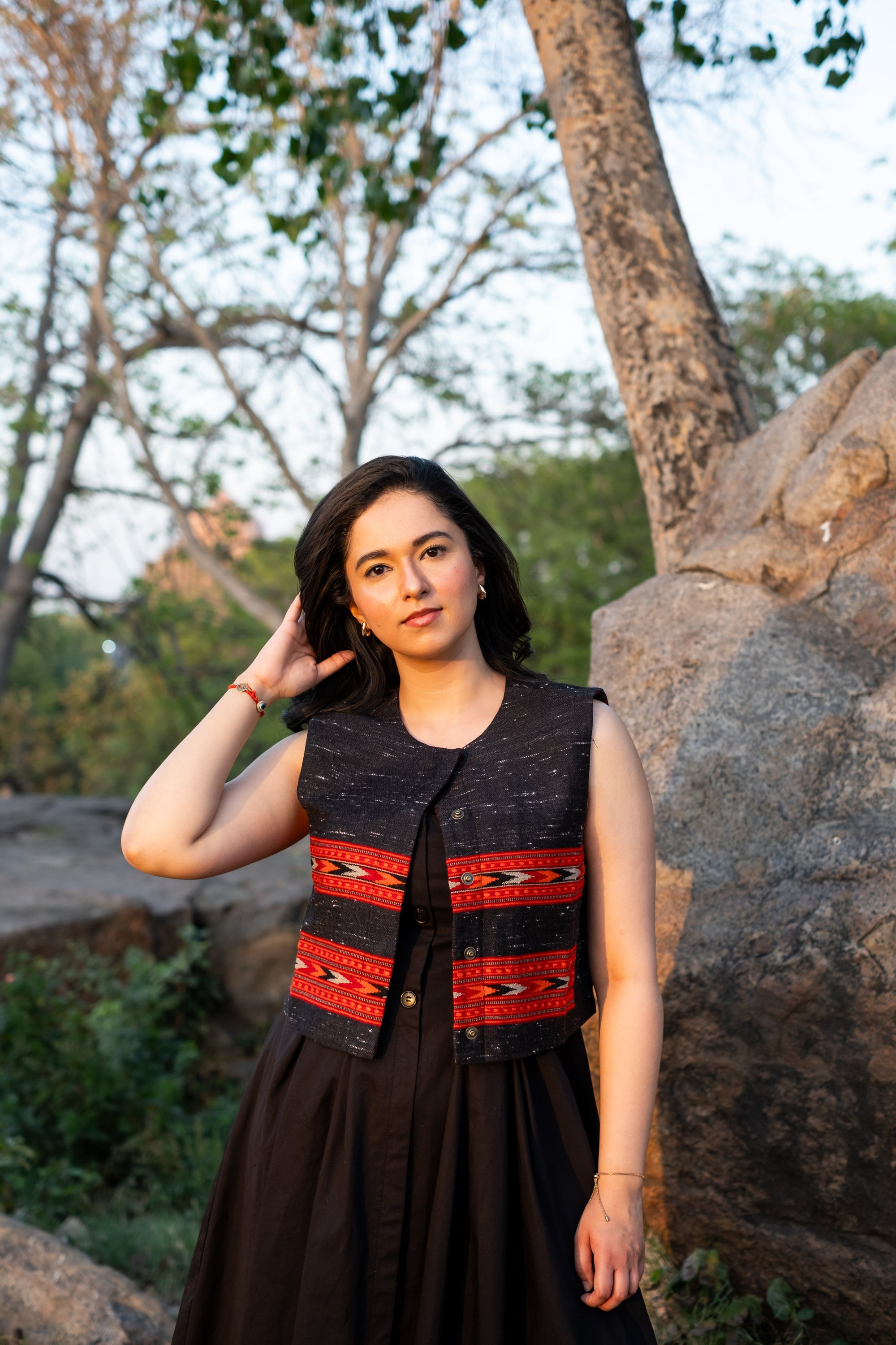 Monal Sleeveless Jacket ~ Black