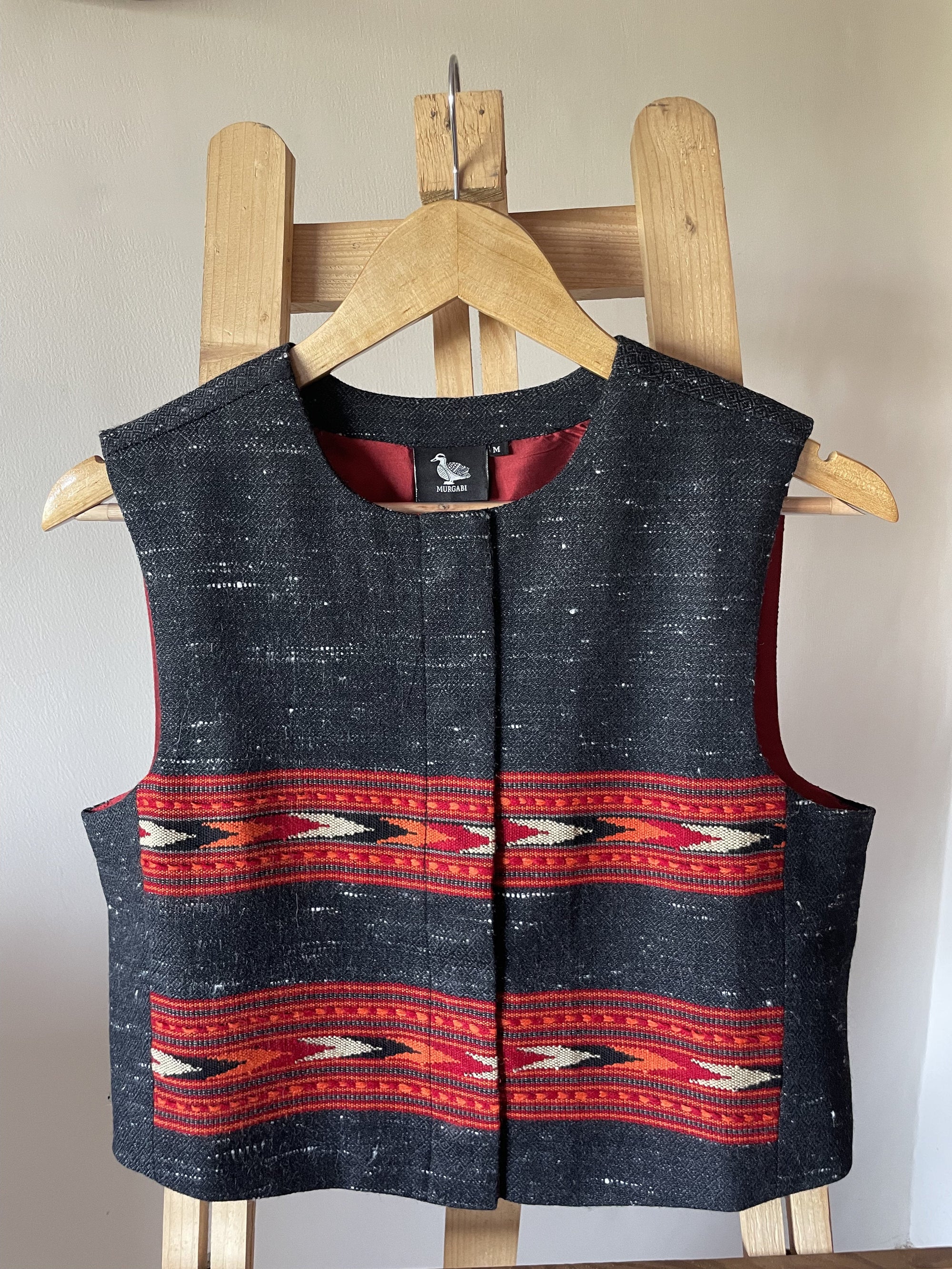 Monal Sleeveless Jacket ~ Black